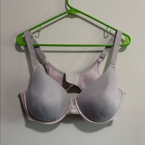 Women’s Vanity Fair pink wired bra 42D